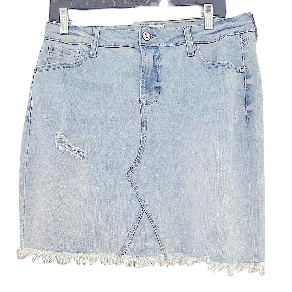 Celebrity Pink Light Wash Denim Mini Skirt…
